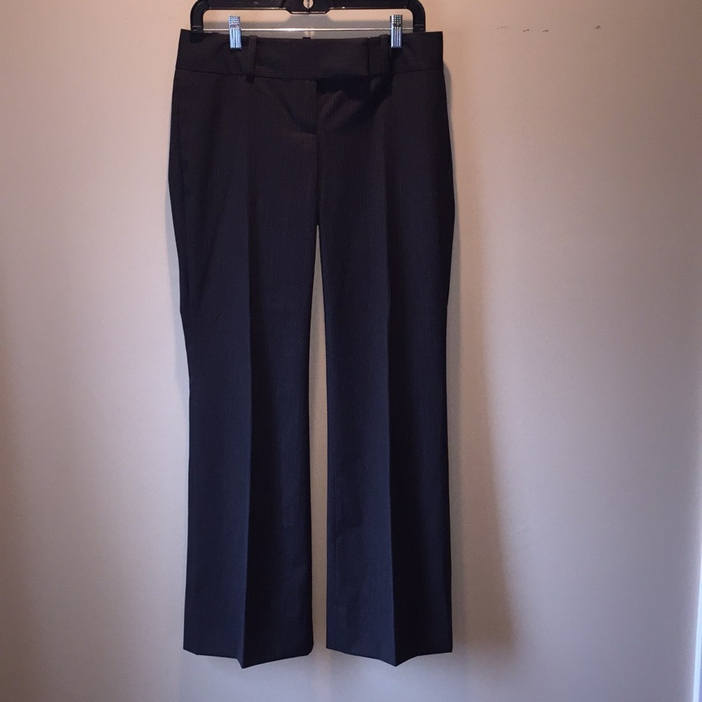 Ann Taylor trousers. Size 2